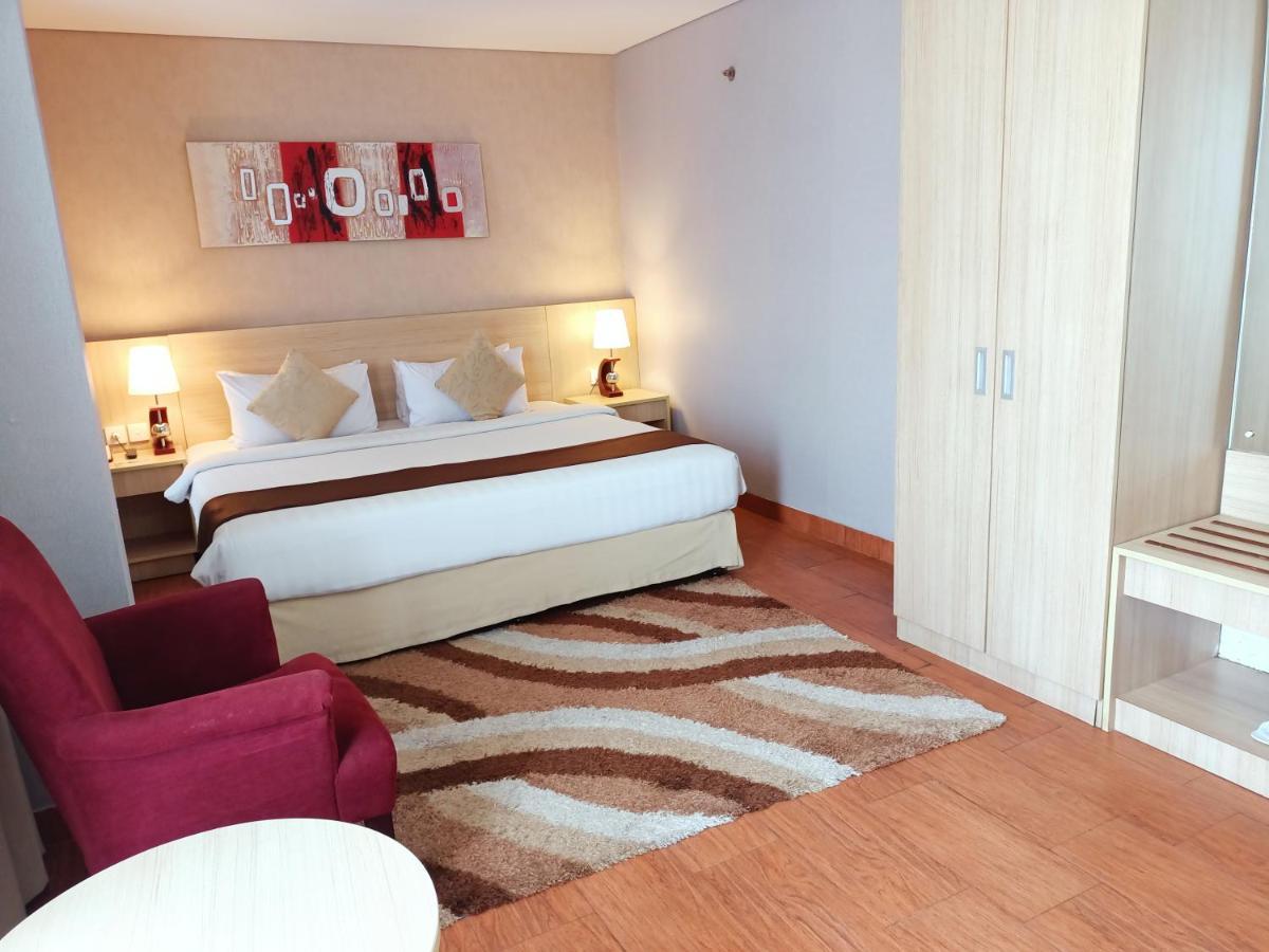 Days Hotel & Suites By Wyndham Jakarta Airport Tangerang Buitenkant foto