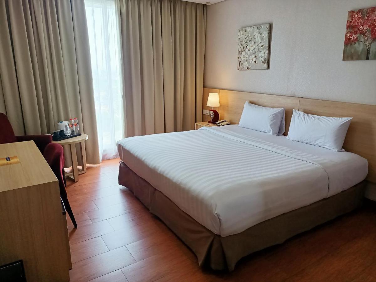 Days Hotel & Suites By Wyndham Jakarta Airport Tangerang Buitenkant foto