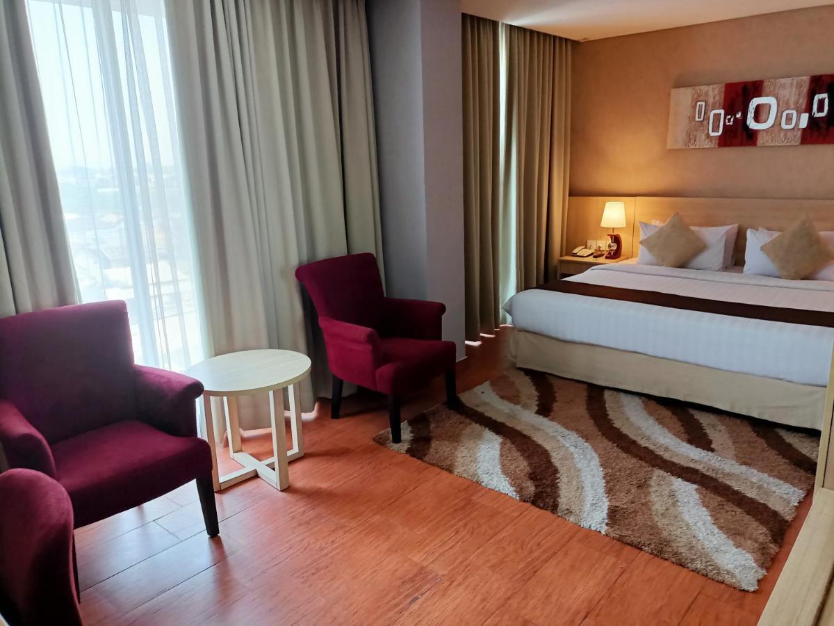 Days Hotel & Suites By Wyndham Jakarta Airport Tangerang Buitenkant foto